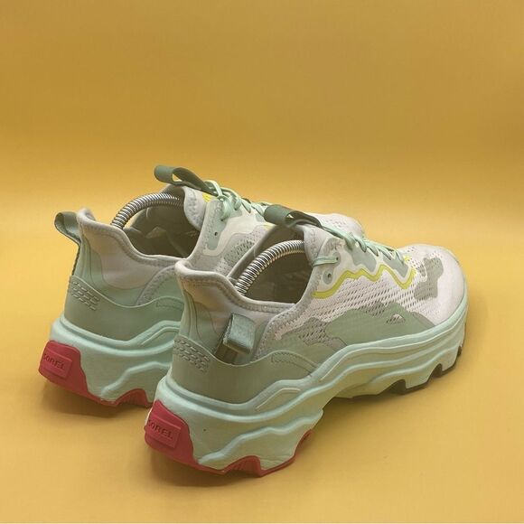 Stylish Women's Sneakers in Mint and White - Picture 2 of 4